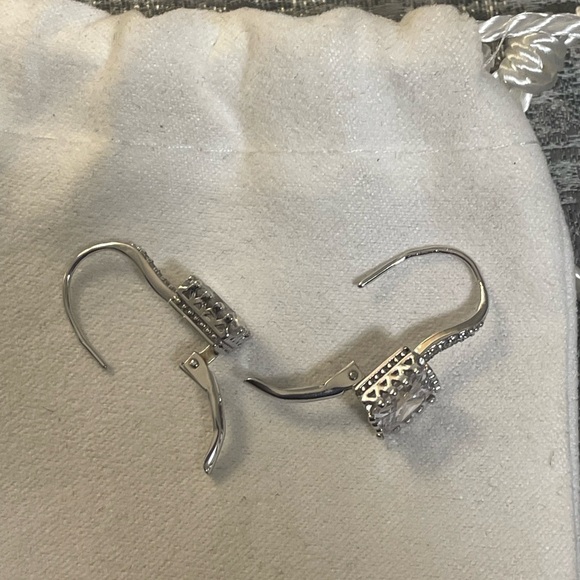 Sterling silver earrings - Picture 4 of 5